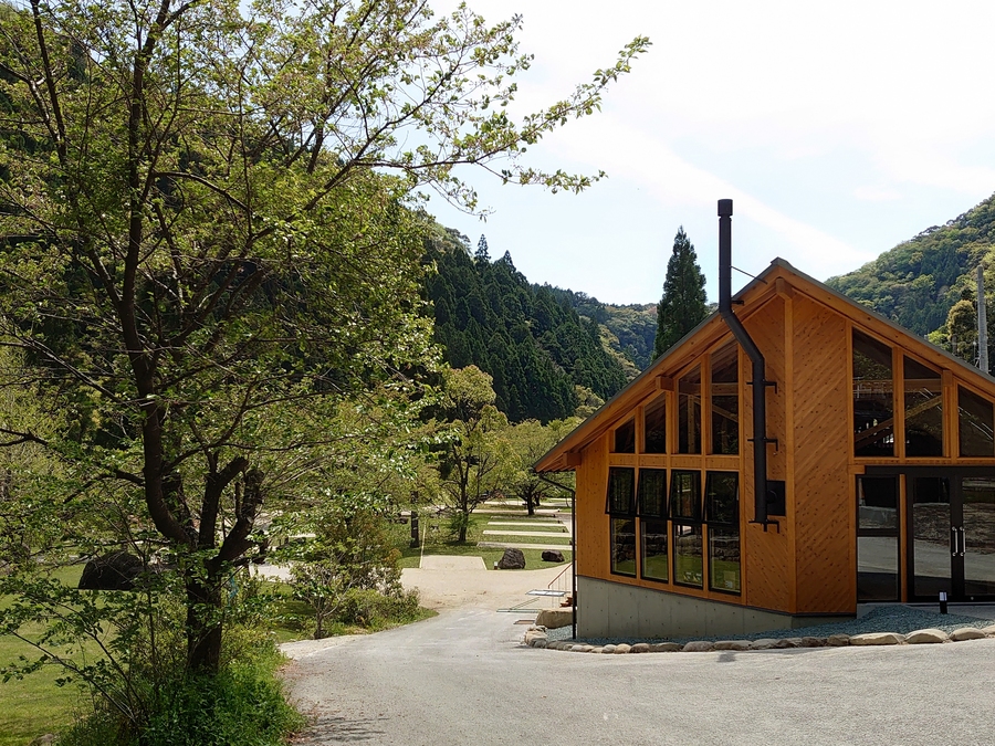 キャンプ場