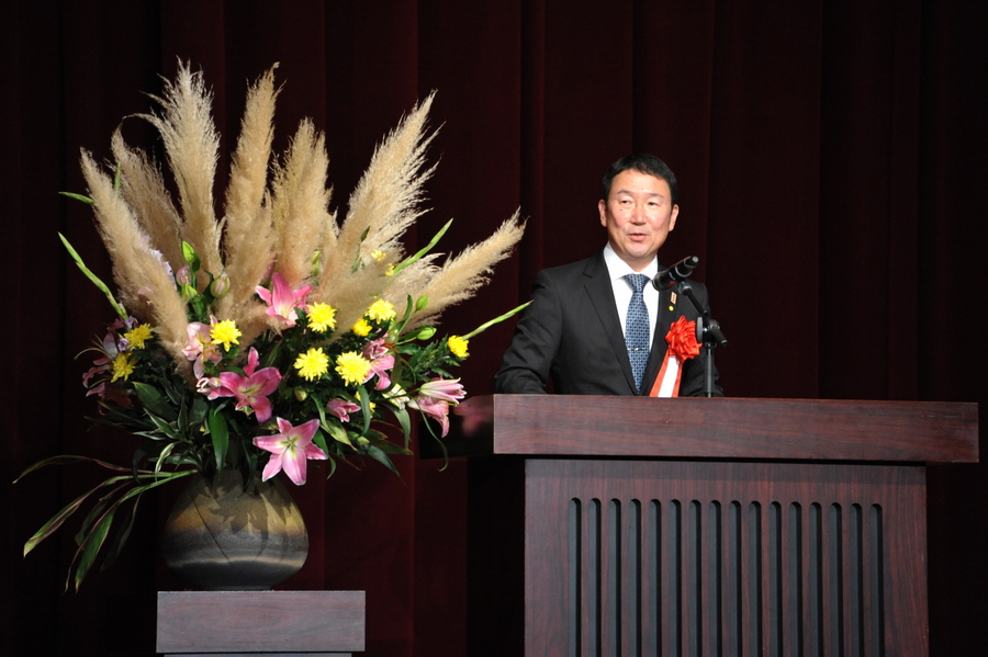 県知事祝辞の代読